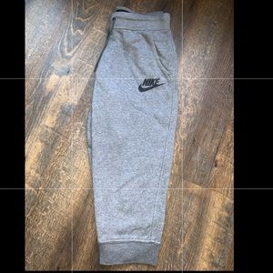 Nike Capri Sweatpants